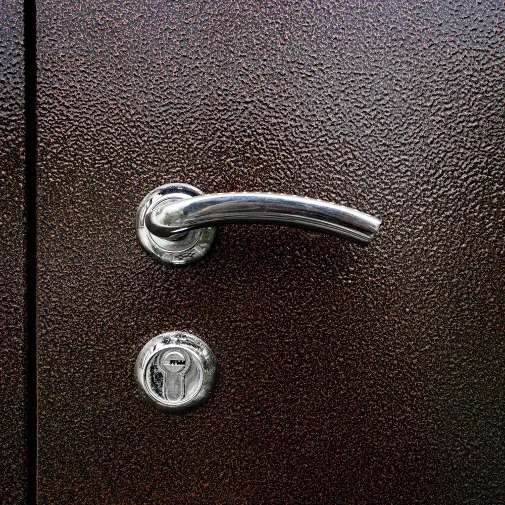 Молотковая краска по металлу MOKKE, цвет Золотой, 0,8 кг, грунт-краска по ржавчине