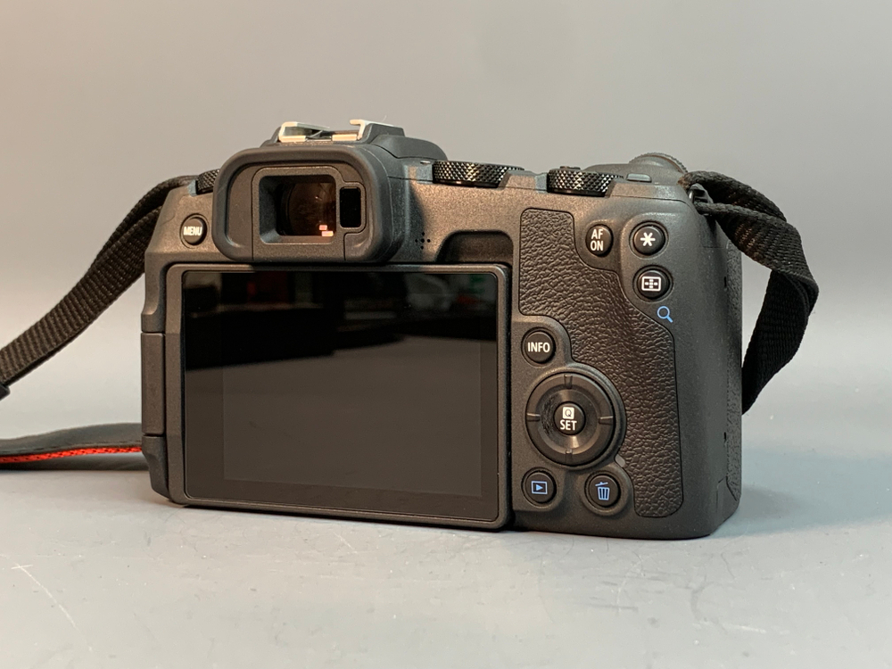 Canon EOS RP 3.000 кадров