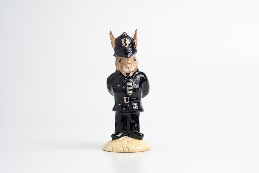 Коллекционная статуэтка «Полицейский»