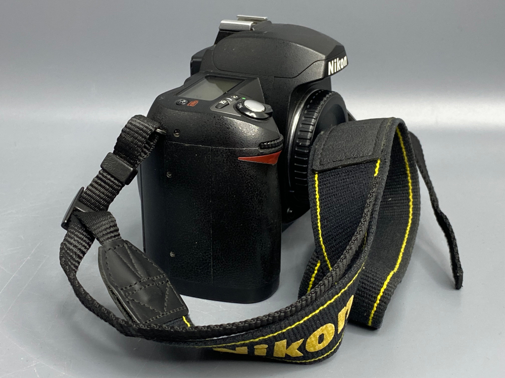 Nikon D70