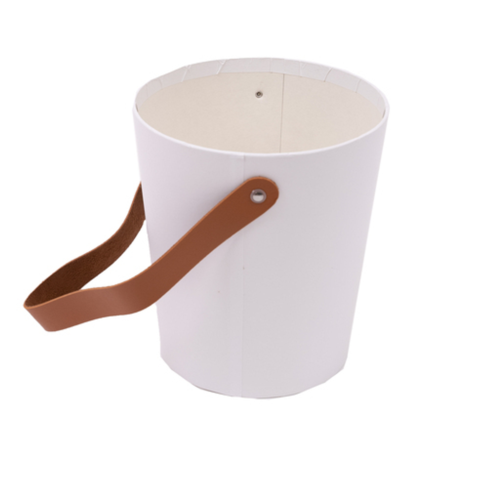 Коробка КОНУС с кожаной ручкой 15*17