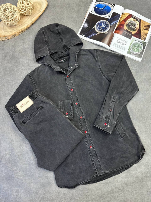 Джинсовый костюм Kiton