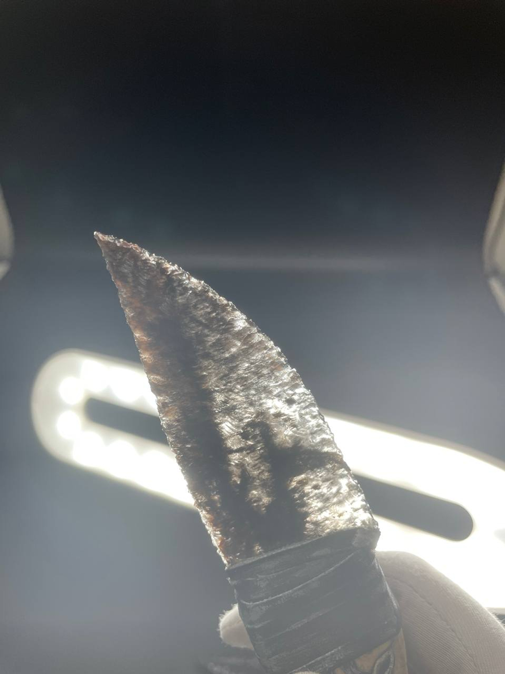 Обсидиановый нож с рукояткой из рога оленя с рисунком жирафа 17 см