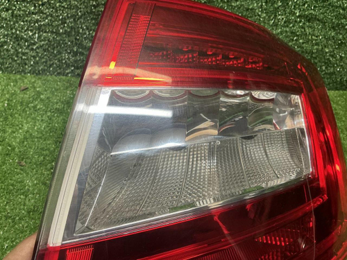 Фонарь правый Skoda Octavia 3 A7 (2013-2017) LED