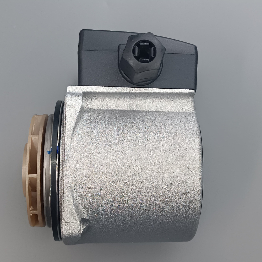 Циркуляционный насос GRUNDFOS 15-50 для котлов Baxi, Immergas, Ferroli, Buderus, Ariston арт. 87167624850-2, 150100101-2, 3.020560, 5659550, 39808300, 1.012931, 3.022577