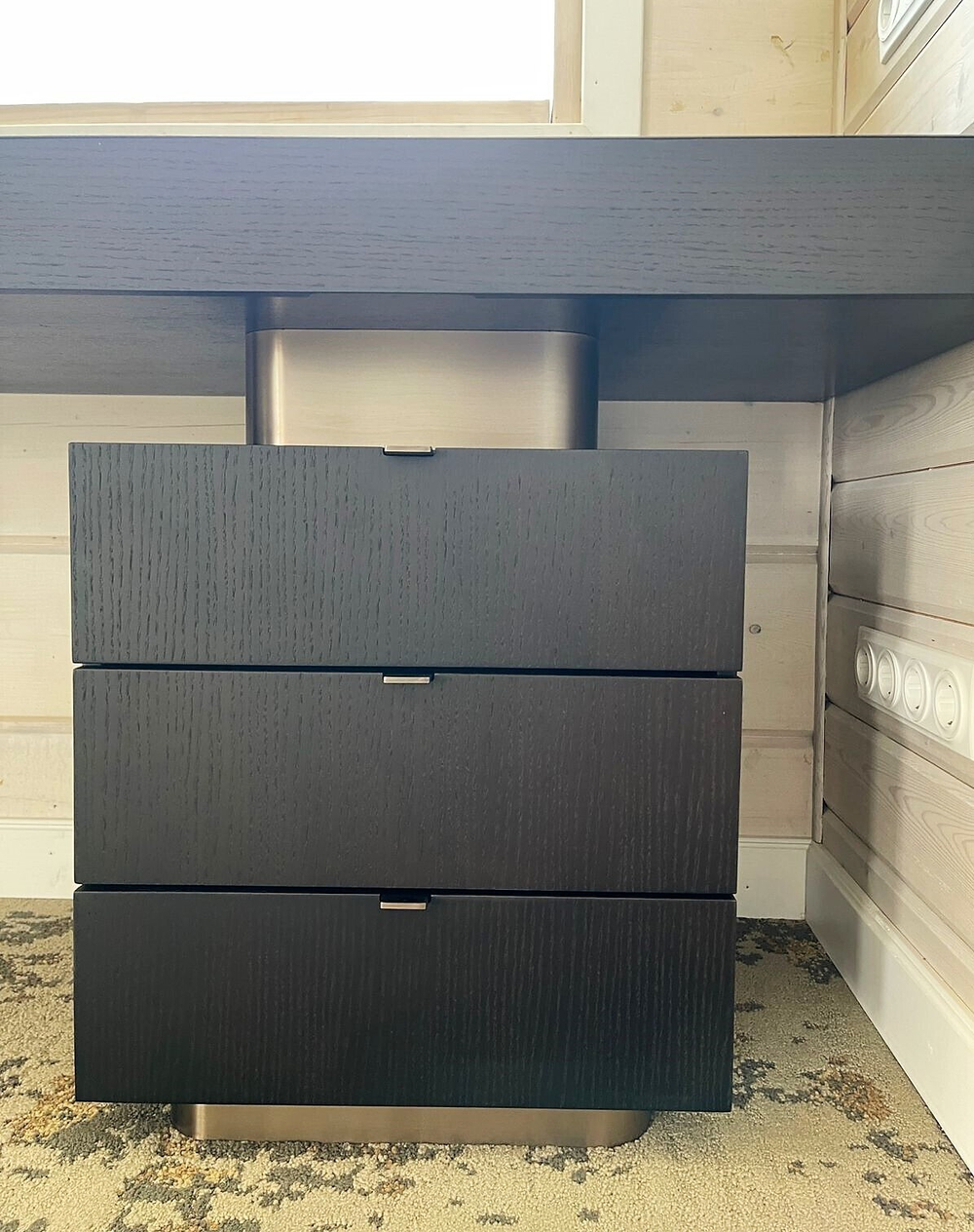 Стол письменный Carson M