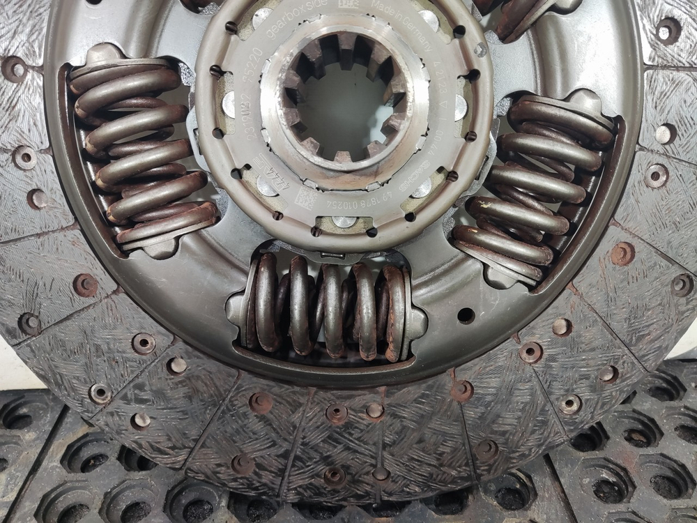 Диск сцепления 2023г