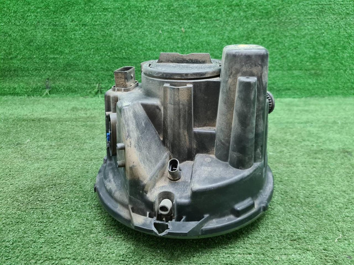 Фара Mercedes G W463 (2008-2018) ксенон