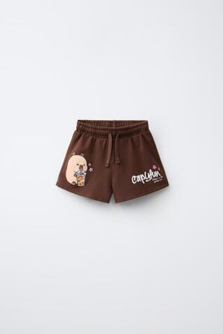 ZARA ШОРТЫ С ПРИНТОМ «КАПИБАРА CAPYFUN ©», КОРИЧНЕВЫЙ