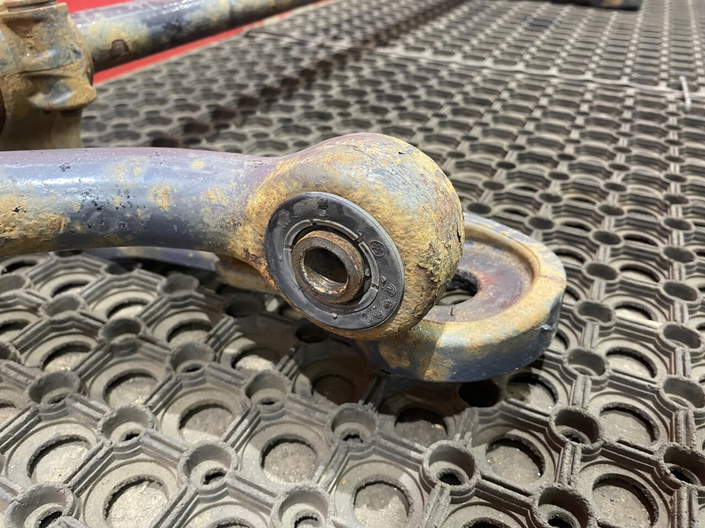 Стабилизатор передний 2019г