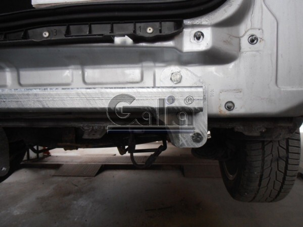 Фаркоп оцинкованный Galia O052A для Opel Zafira 2005-2012(паспорт и сертификат в комплекте)(без электрики)