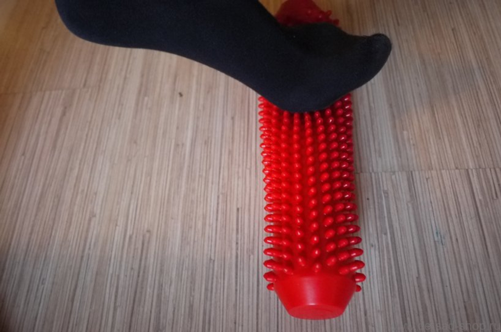 Валик с шипами большой 260 х 60 мм