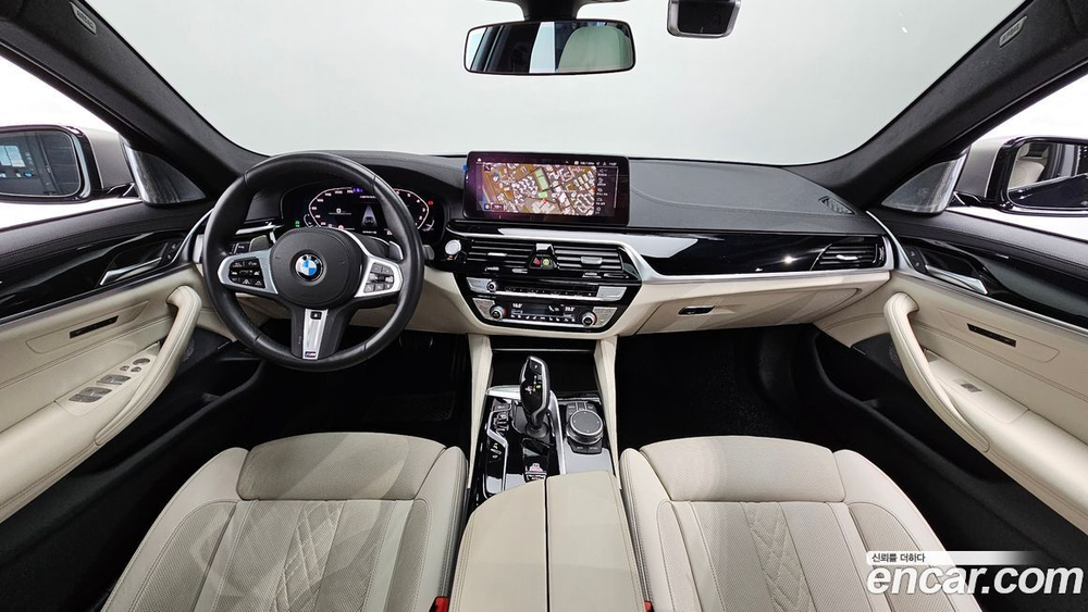 BMW 5 Series (G30) M550i xDrive (04.2022)
