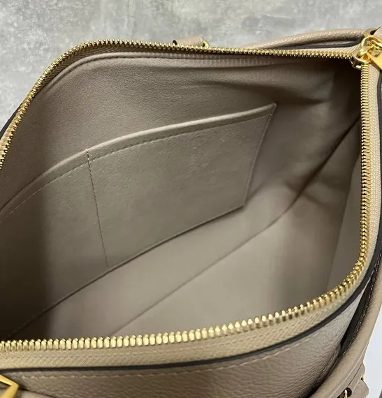 Сумка Louis Vuitton Trianon MM бежевый