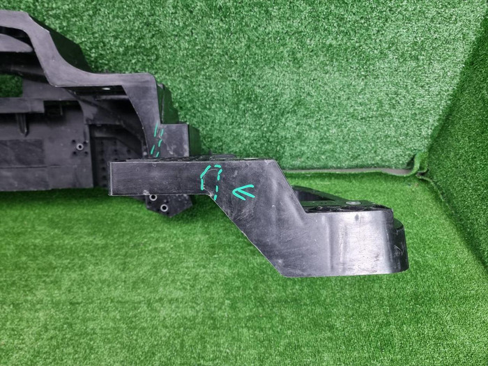 Телевизор Lixiang L6 (2024-н.в.)