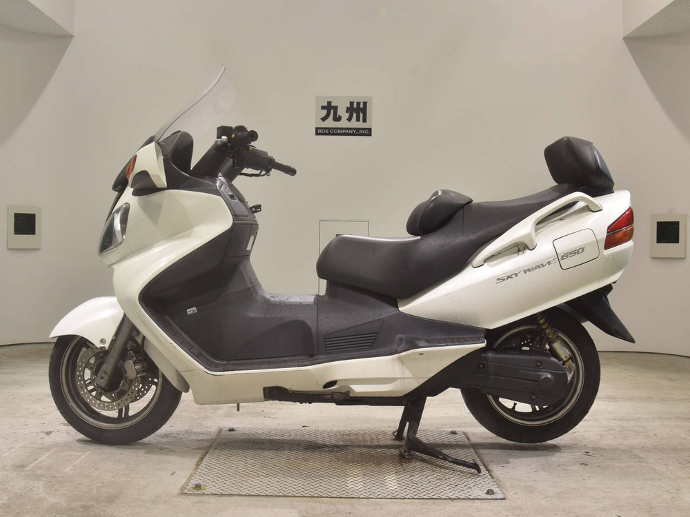 Suzuki Skywave 650