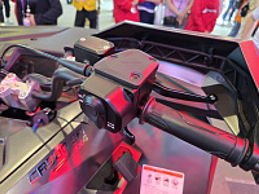 Квадроцикл GBM CRONOS 420 4WD EFI с ПСМ