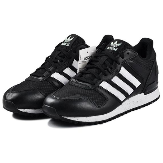 Кроссовки adidas originals ZX 700 - самая популярная модель в мире.