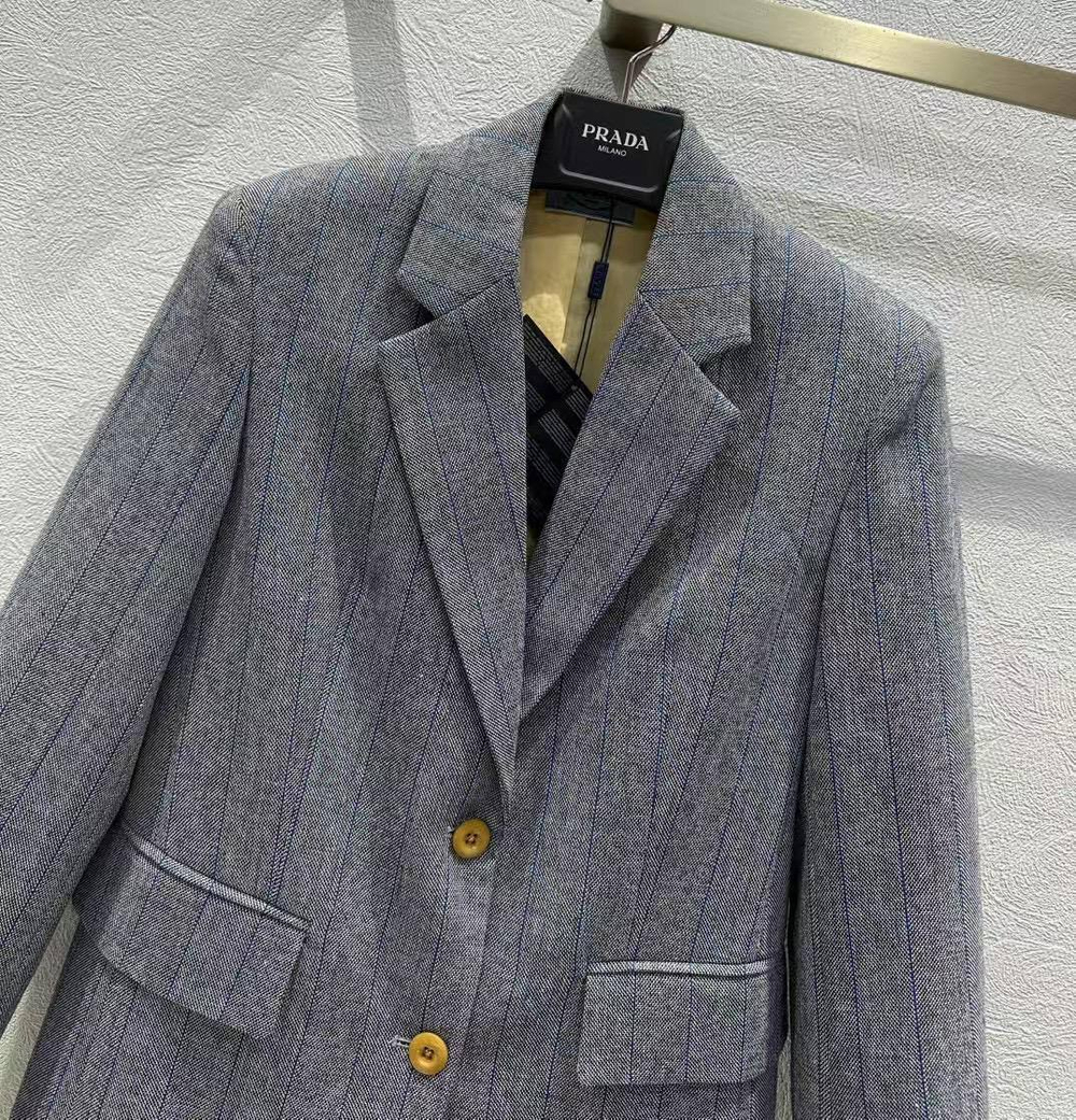 Пиджак Prada