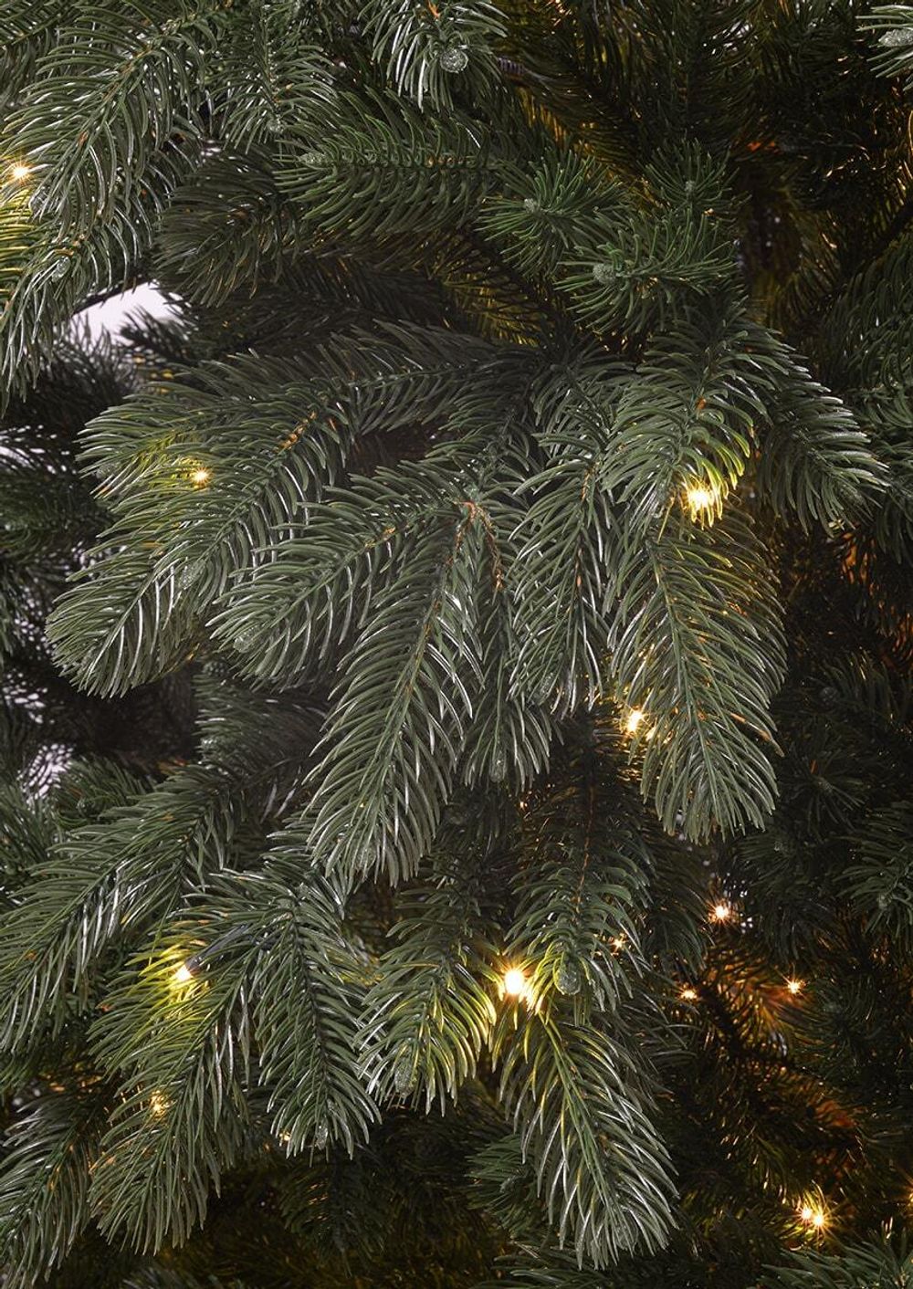 Елка с гирляндой встроенной «Королева леса» (Литая хвоя) 270 см / 2,7 м