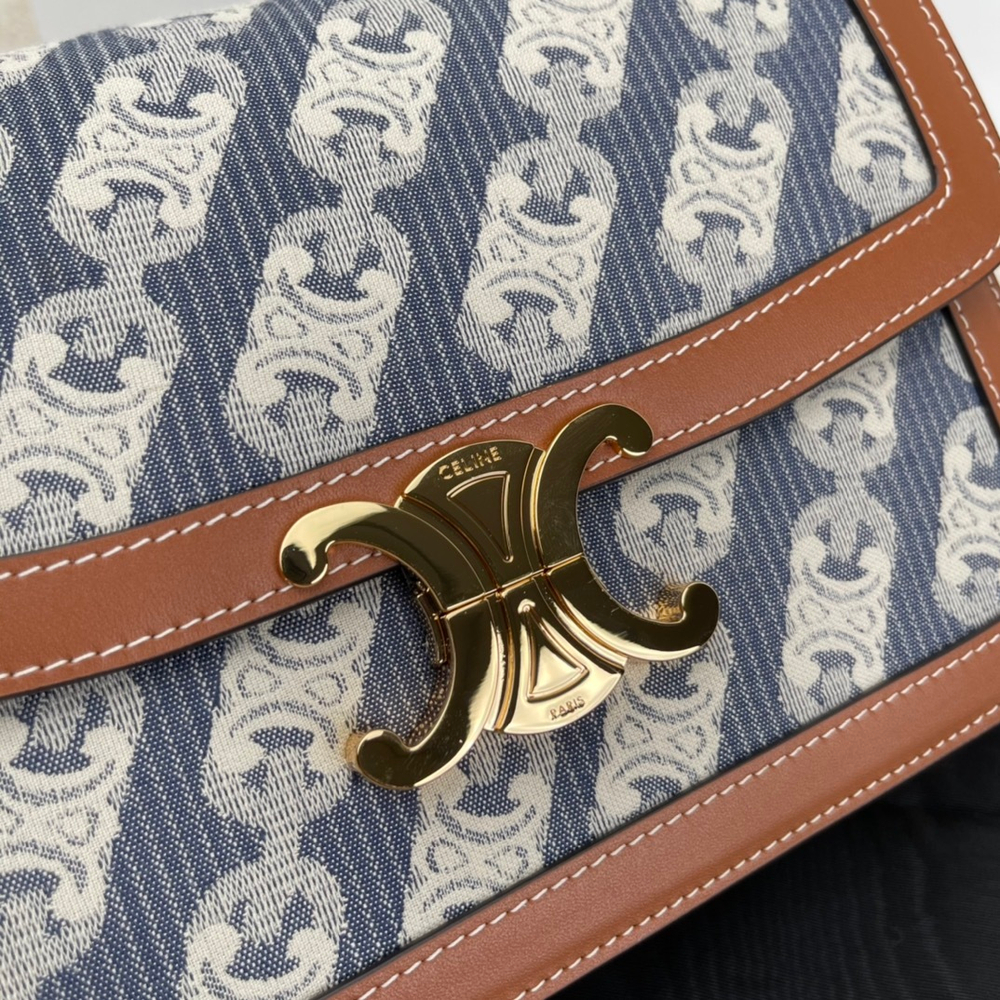Celine Triomphe Bag 22 cm