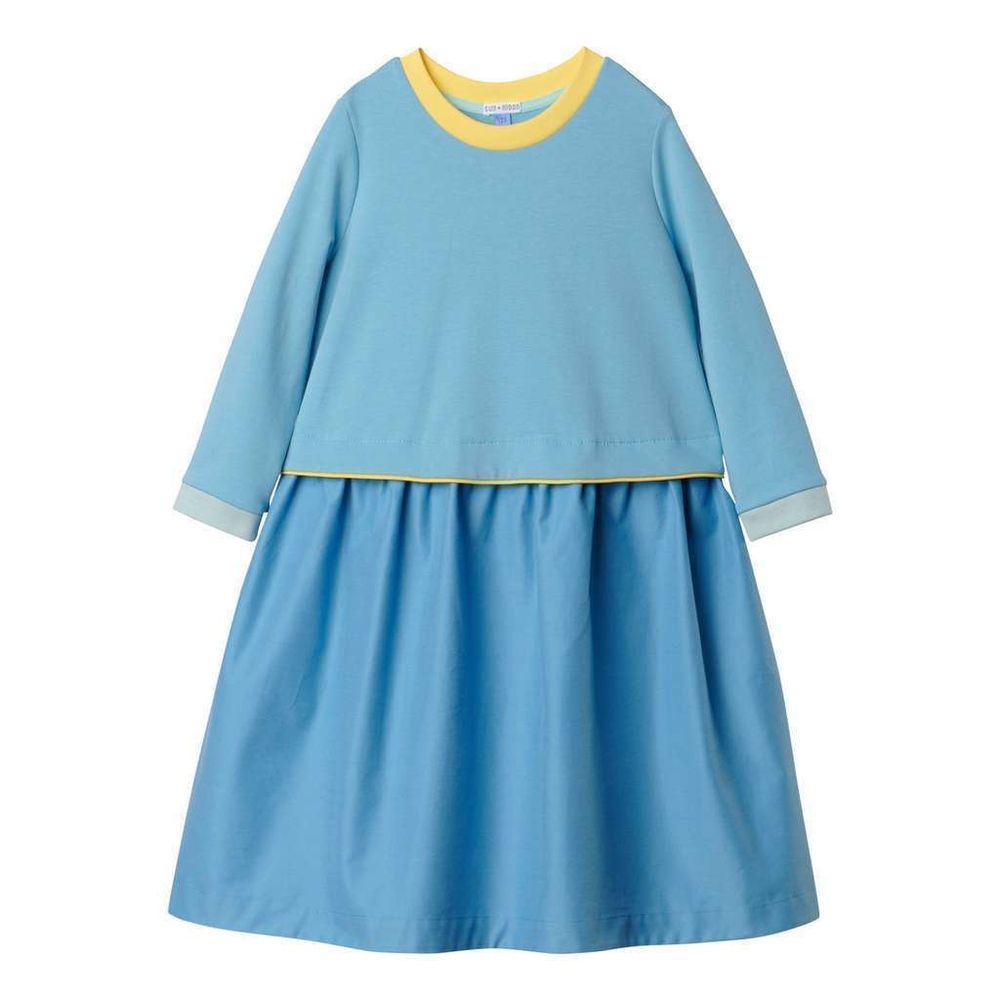 Голубое платье с кантом