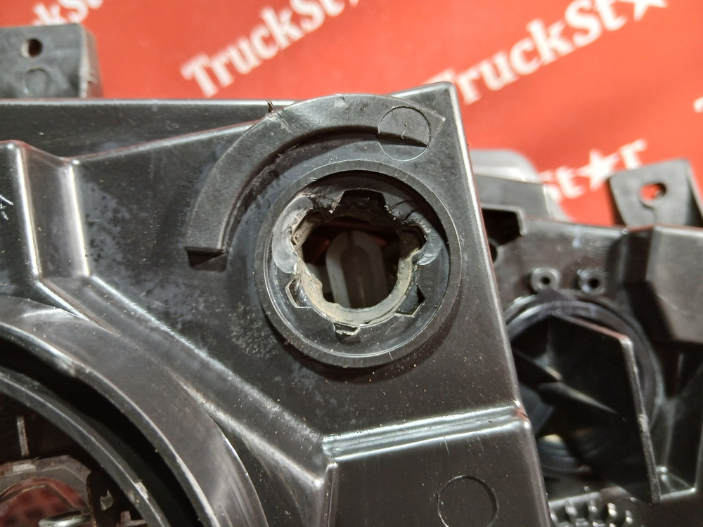 Фара левая 2023г.