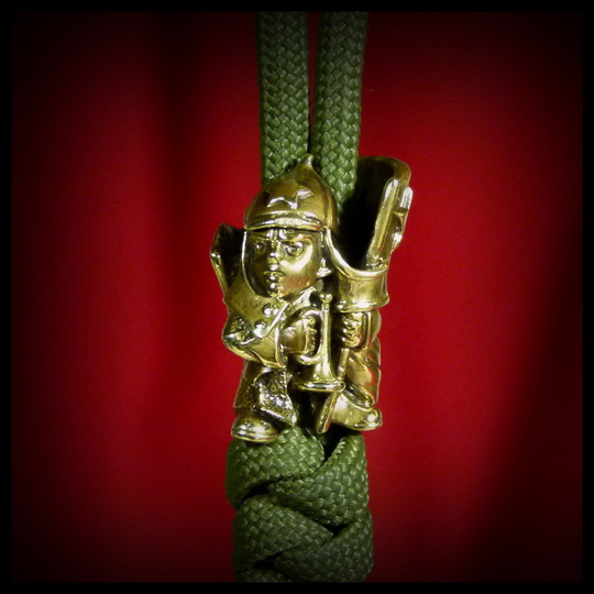 Бусина "Мальчиш" для темляков или браслетов латунь