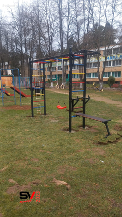 Монтаж уличной шведской стенки Sv Sport Рукоход (4 вертикальных столба)