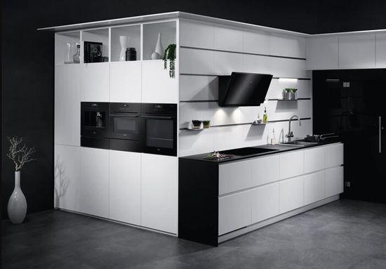 Электрический духовой шкаф AEG KME 761000 B