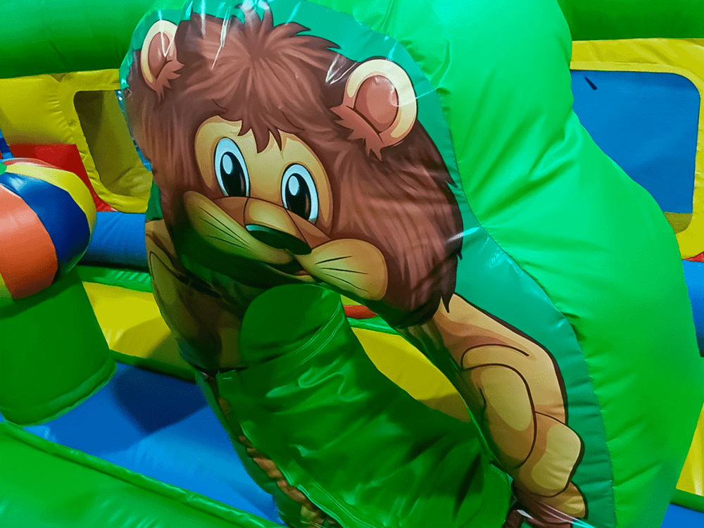 Коммерческий надувной батут «Звериный мир 2» с горкой и аркой, 6*5*4.2 м