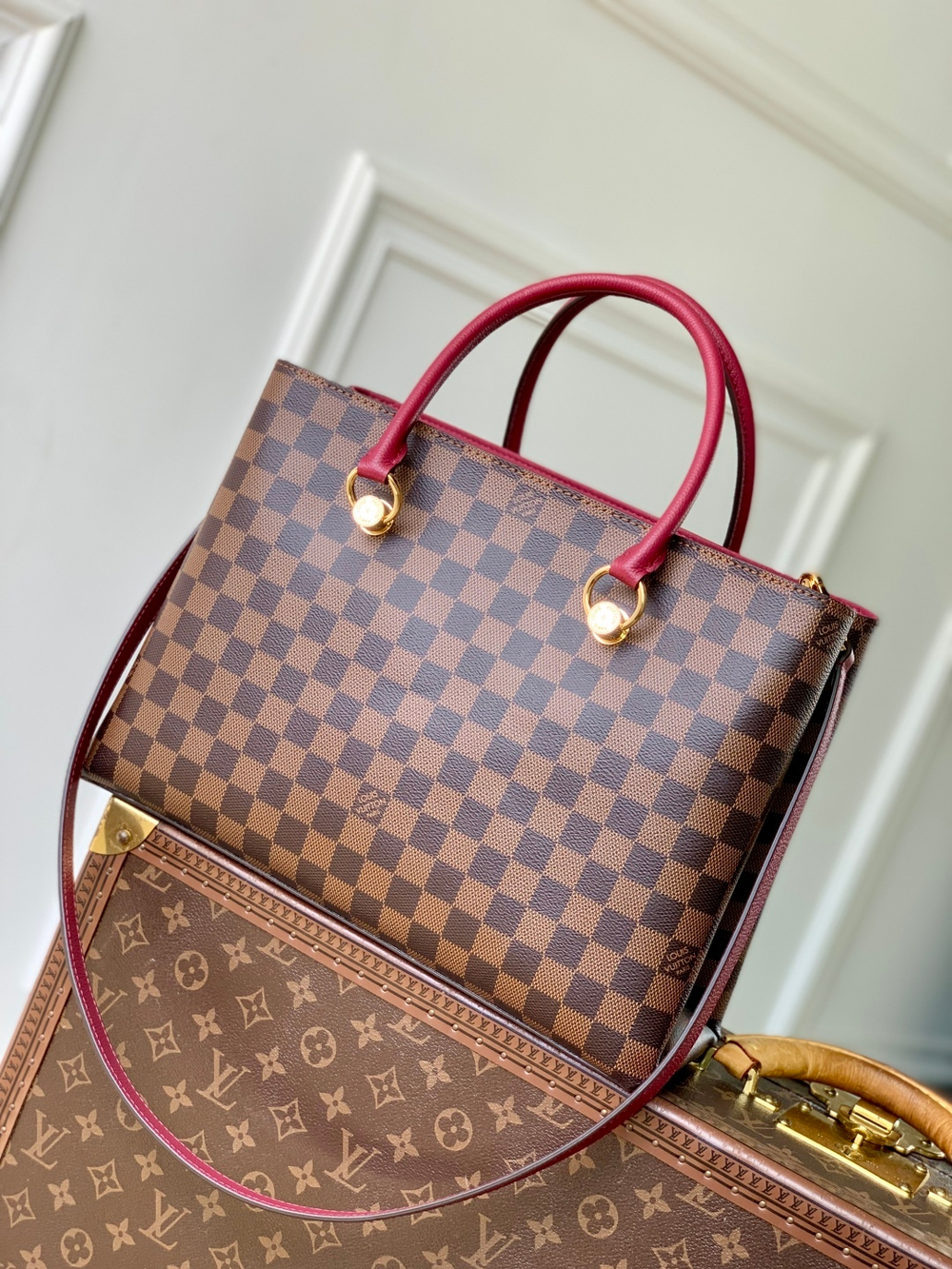Louis Vuitton Riverside