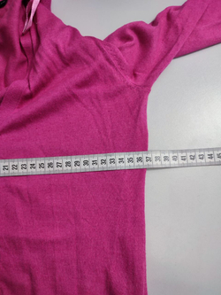 Кардиган Ostin цвета фуксии 42 размер