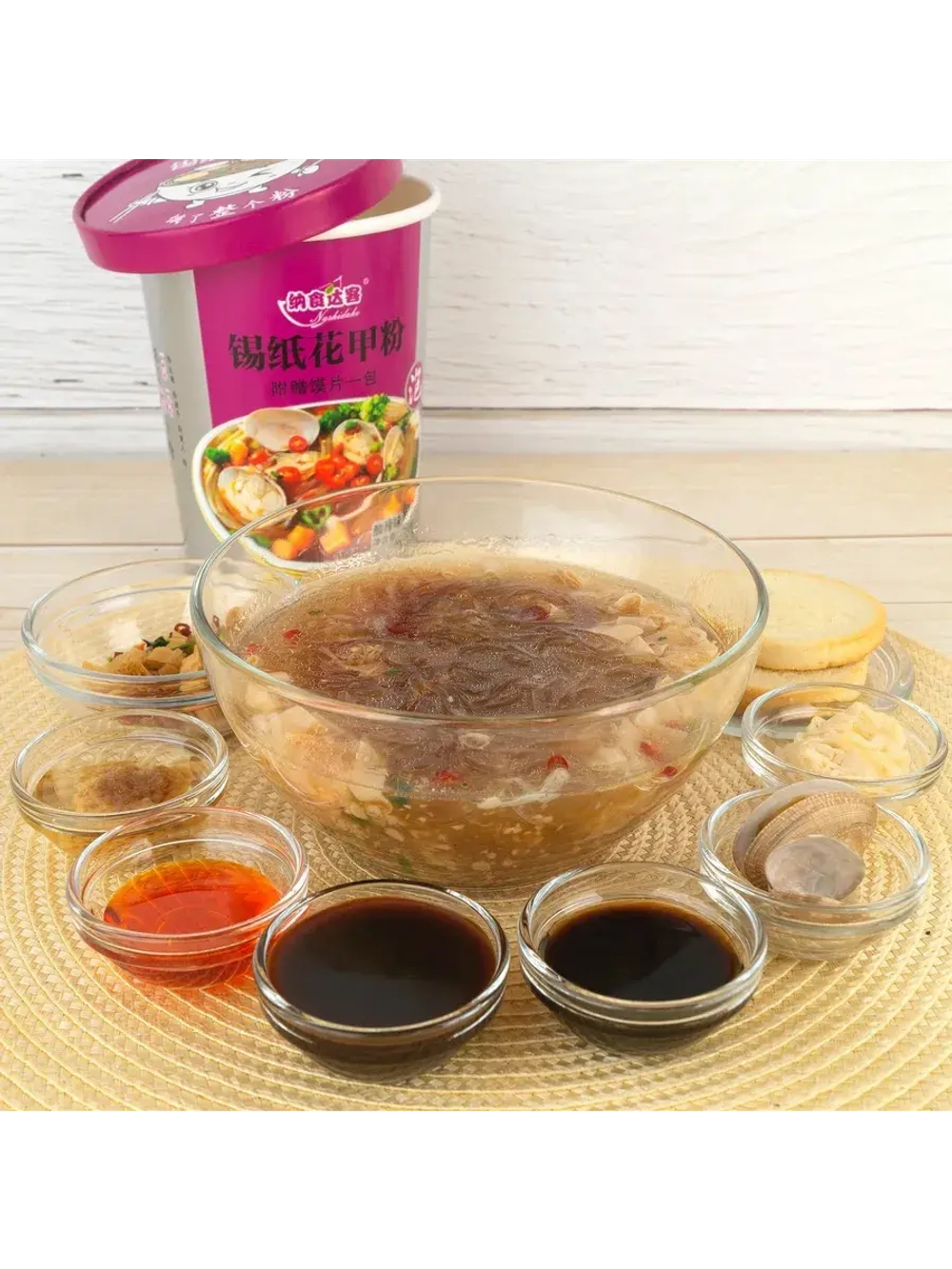 Фунчоза с овощами и моллюсками в кисло-бобовом соусе 211 г