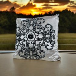 Декор подушка ВОСТОК 55/55