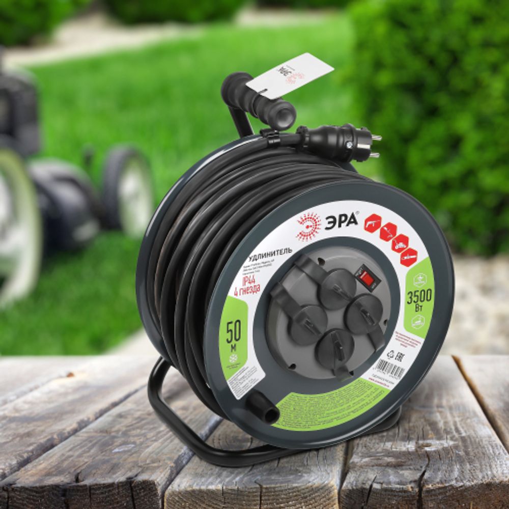 Удлинитель силовой ЭРА RMx-4es-3x2.5-50m-IP44(KG) на металлической катушке с заземлением с выключателем 4 розетки 50м КГ | Силовые удлинители