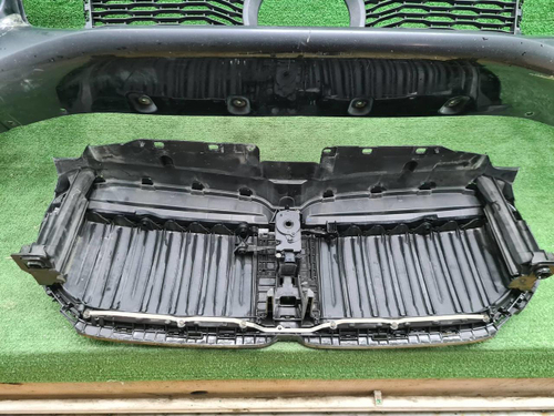 Бампер передний BMW 7er G11 19-22 M-paket В сборе