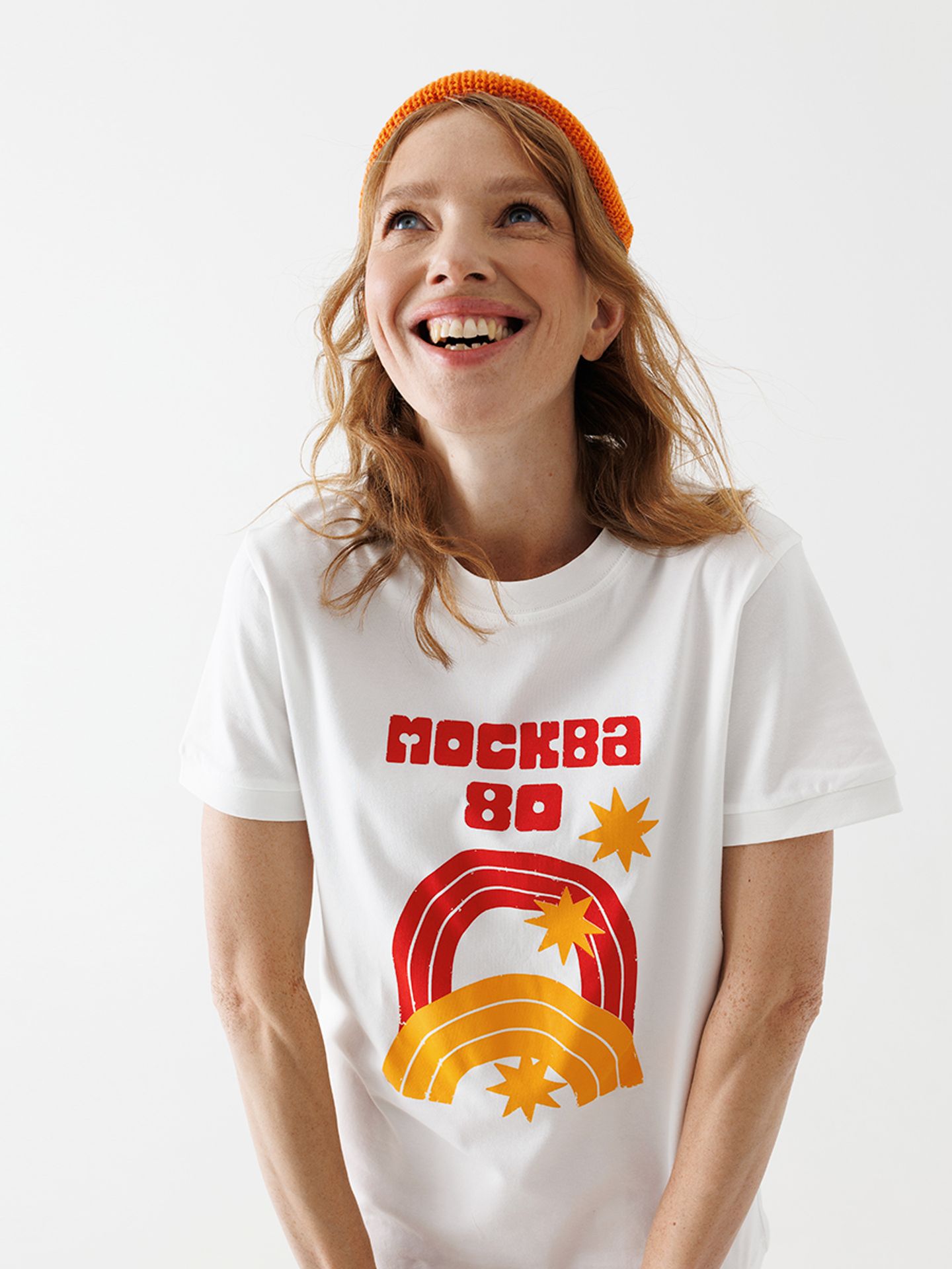 Футболка "Москва-80 и радуга"