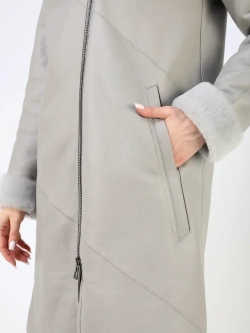 Дубленка зимняя натуральная с капюшоном