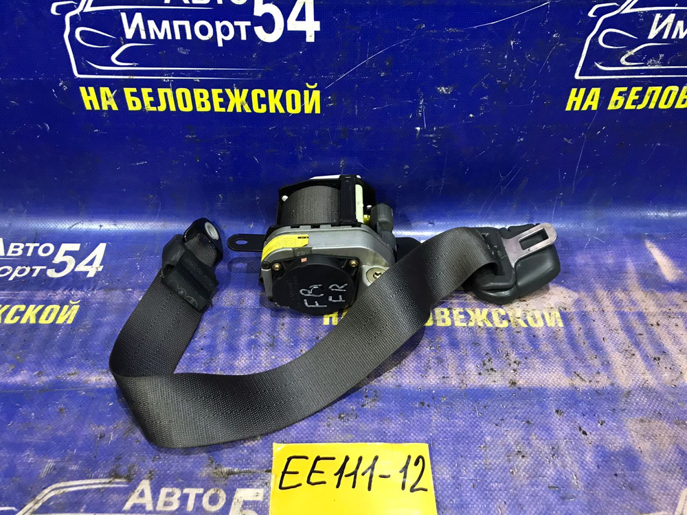 Ремень безопасности передний правый TOYOTA COROLLA 1999