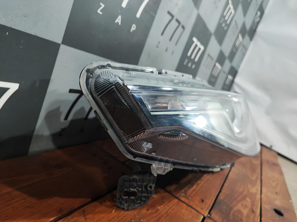 Фара левая галоген Haval F7 1 19-24 Б/У Оригинал 4121100XKQ00A