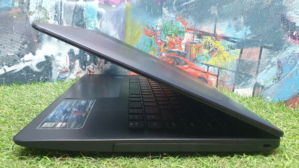 Ноутбук ASUS Celeron/4Gb