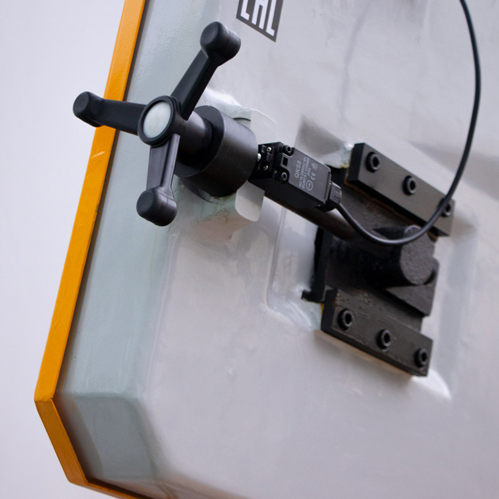 PPK-330G полуавтоматический ленточнопильный станок по металлу