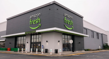 Amazon закрывает Fresh и Go, усиливая ставку на онлайн-доставку