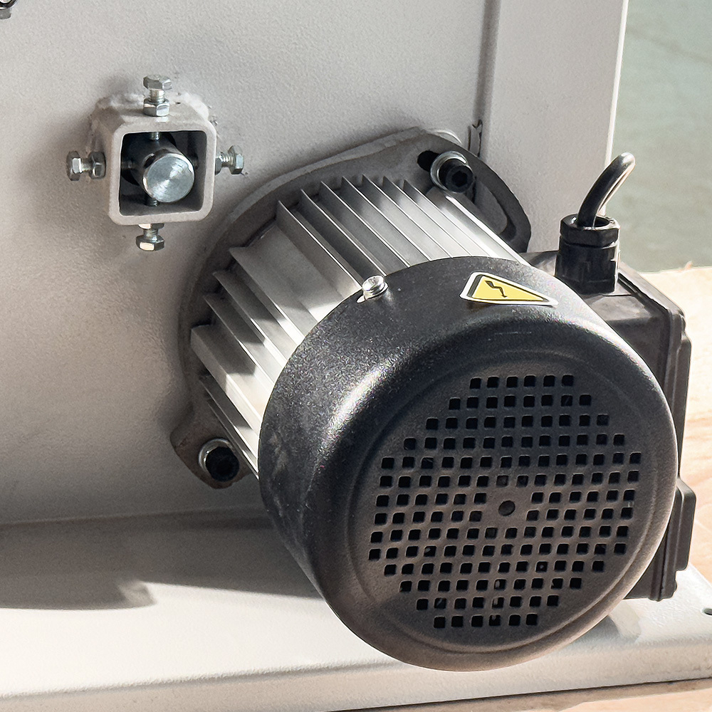 PP-250 ленточнопильный станок по дереву