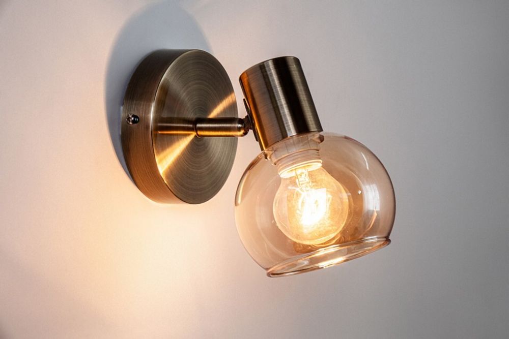 Спот Escada Gem 662/1A