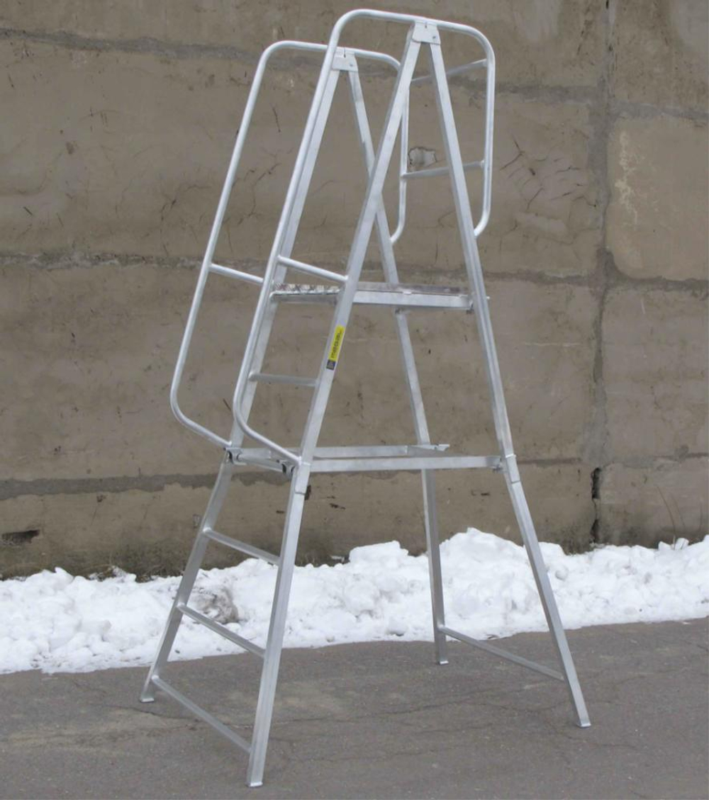 Лестница с площадкой MEGAL Л - 312 А (Н=1600)