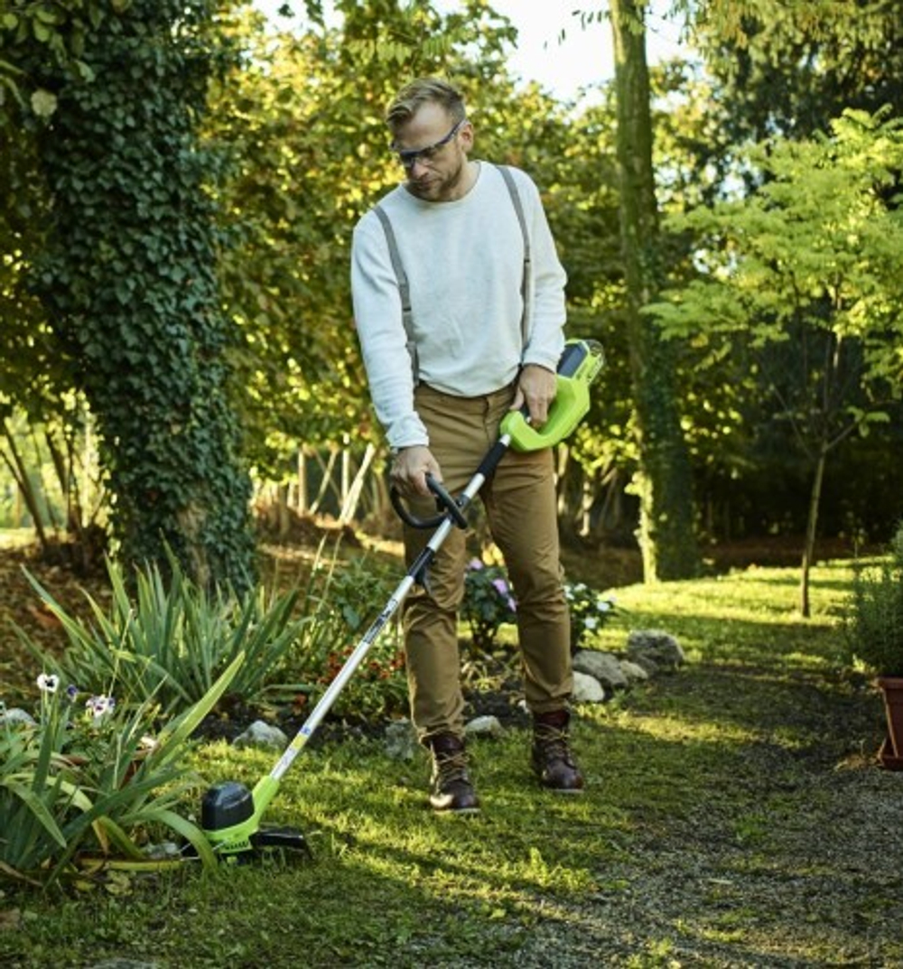 Триммер аккумуляторный GREENWORKS GD40BC 40V, 40 см, б/щ, АКБ 8Ач и ЗУ 1301507UH