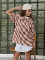 Футболка в коричневую полоску для девочки