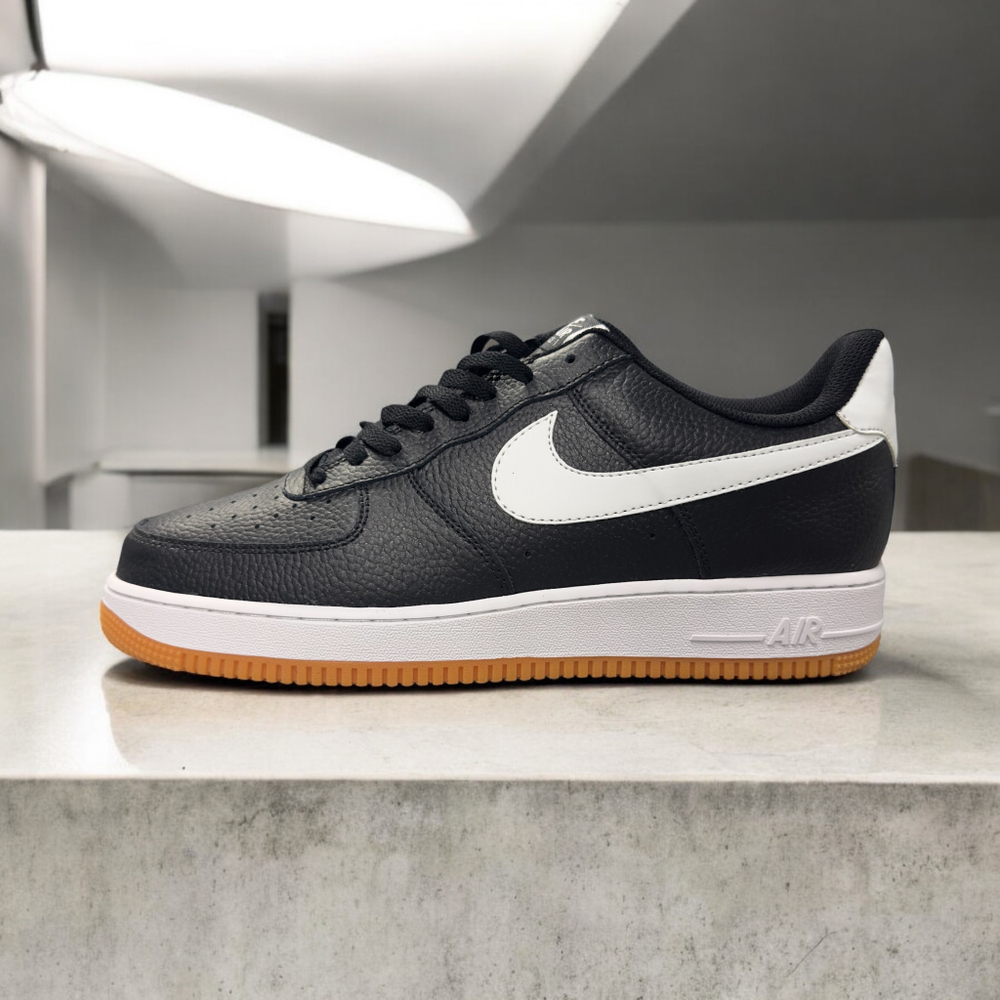 Nike Air Force 1 Low • Black White